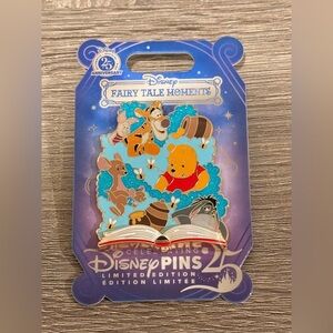 Disney Parks Fairytale Moments Book Pin Winnie the Pooh Limited Edition Chaser